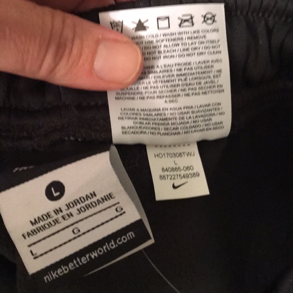 Boys Therma-Fit NWT Nike BOY'S Knockout Sweatpants - Picture 8 of 8
